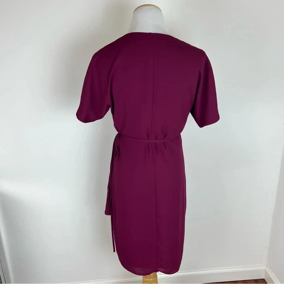 Aritzia Babaton Wallace Red Maroon Short Sleeve Wrap Dress Size XS B37 - Picture 4 of 8